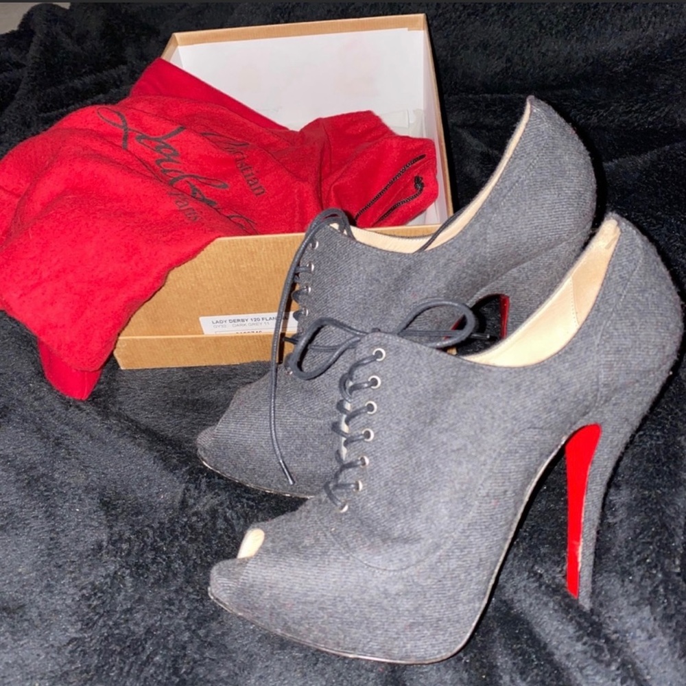 ❌ SOLD ❌ Authentic Christian Louboutin Lady Derby 120 Flannel